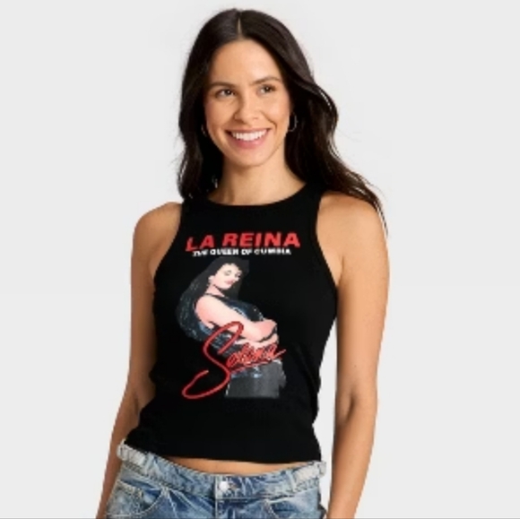 La Reina Selena Graphic Black Tank Top - Picture 5 of 5